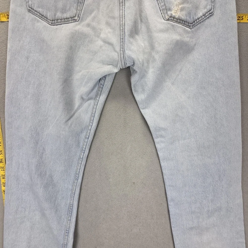 Levis 10368 important